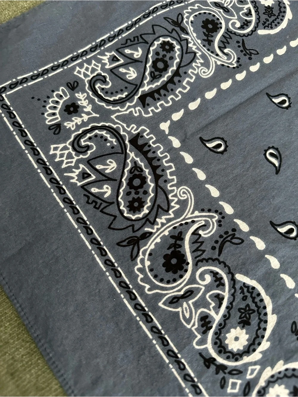 Men's Gray Paisley Cotton Handkerchief Bandana - Patterned RN#52469